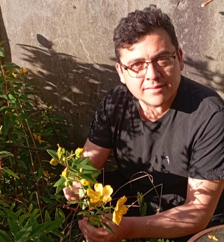 Felipe Lobos, profesor de música Felipe Lobos, profesor de música