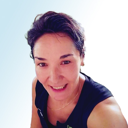Loreto Biazevic como profesora de Educación Física del Colegio San Nicolás de Myra Loreto Biazevic como profesora de Educación Física del Colegio San Nicolás de Myra
