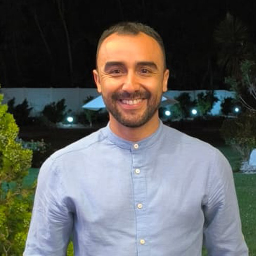 Oliver Escobar, Coordinador Extra Escolar y Encargado de Plan de Gestión Ambiental