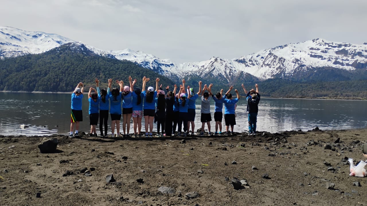 Estudiantes de la Escuela Voipir en salida pedagógica