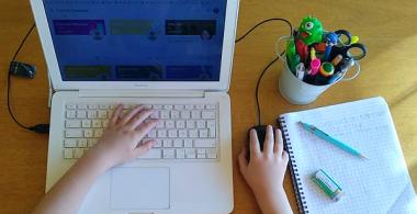 Educación a distancia