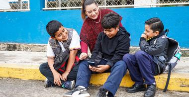 Ser docente hoy: enseñar en tiempos de cambio y construir el futuro desde el aula